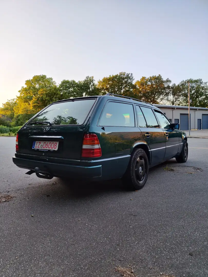 Mercedes-Benz E 200 TE Automatic, SSD, Sitzhzg, ZVFB, 0-Rost - 2