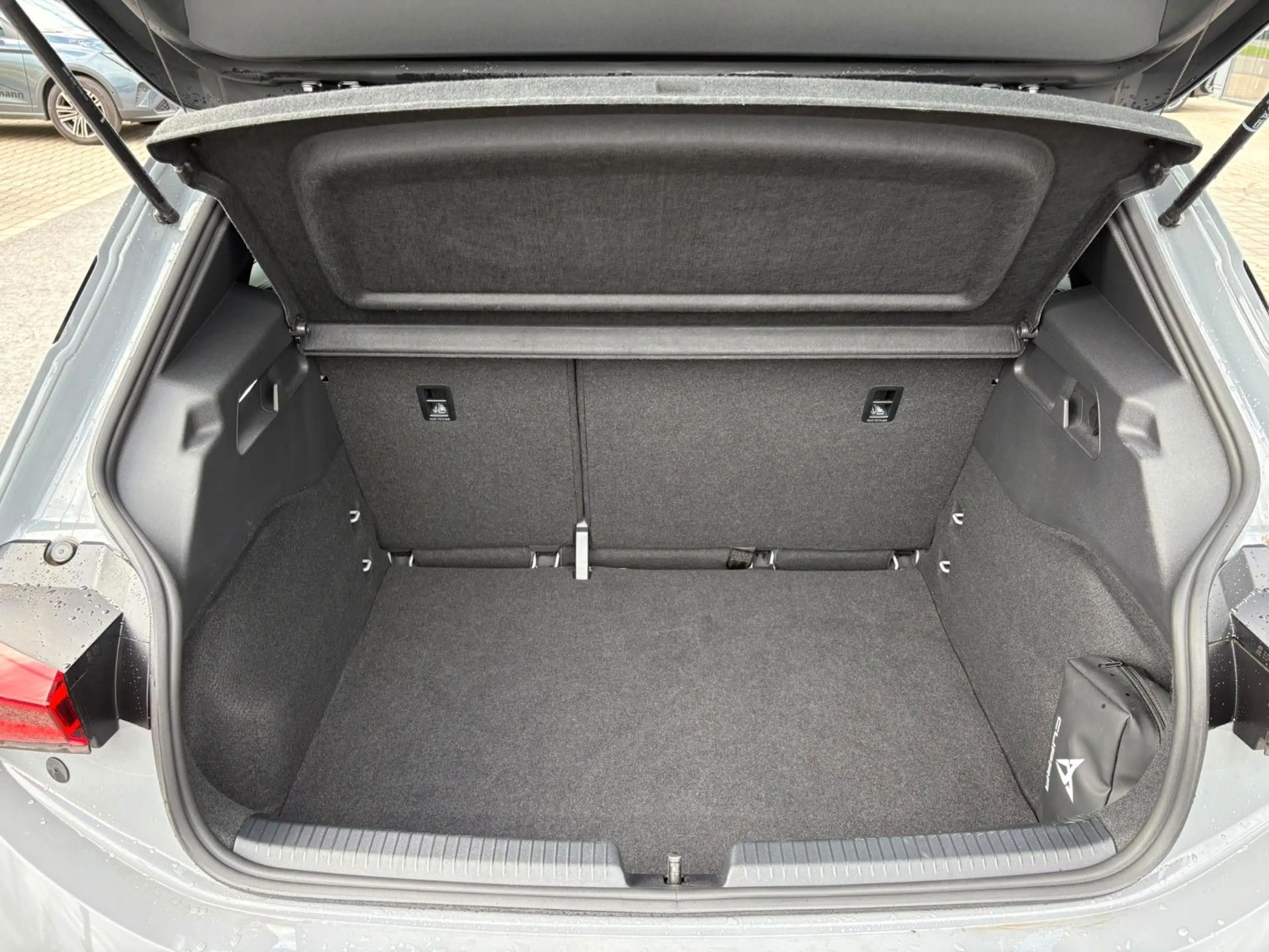 CUPRA Born 150 kW *WinterPaket*GJR*Kamera* — photo 15
