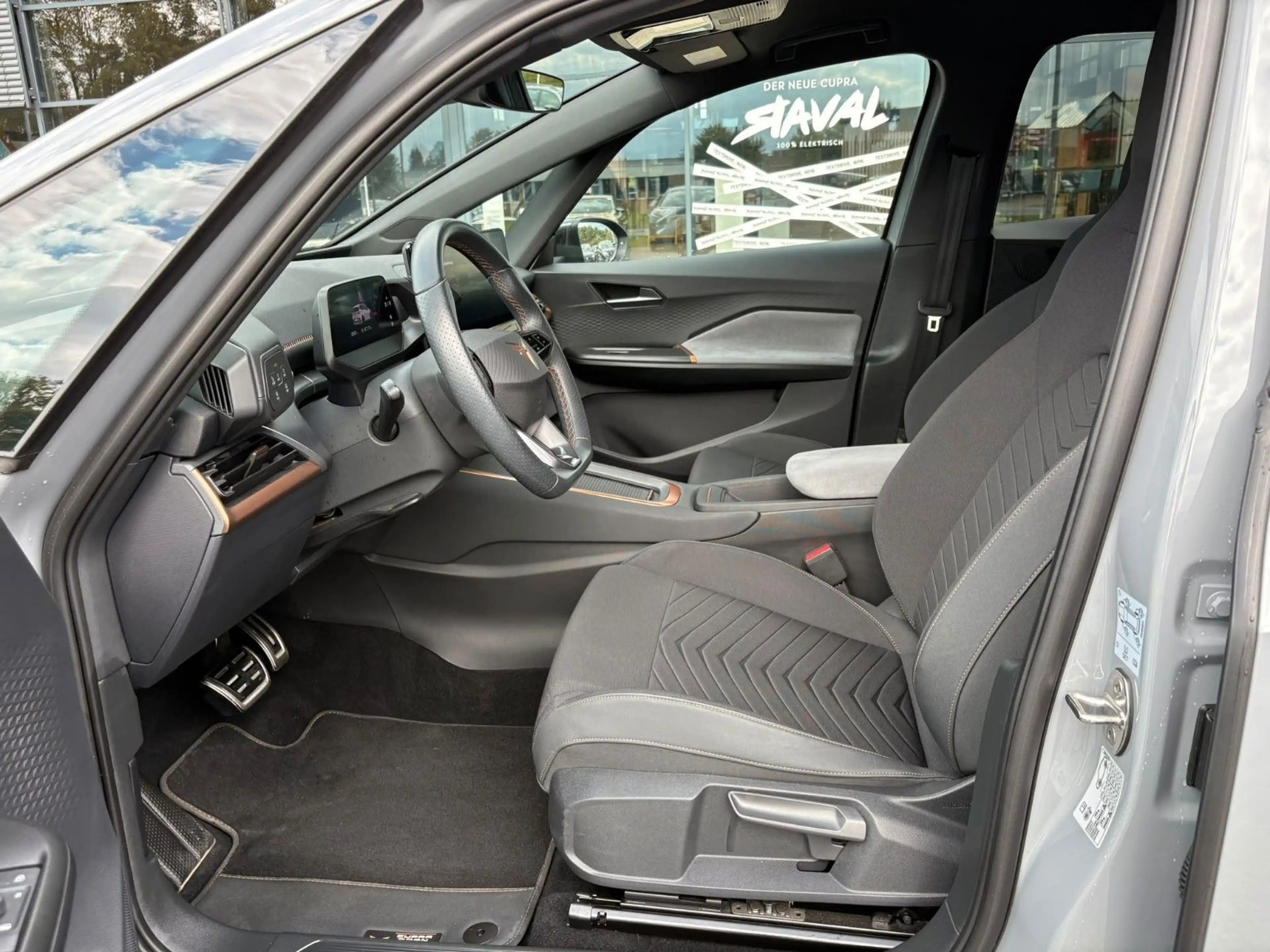CUPRA Born 150 kW *WinterPaket*GJR*Kamera* — photo 9