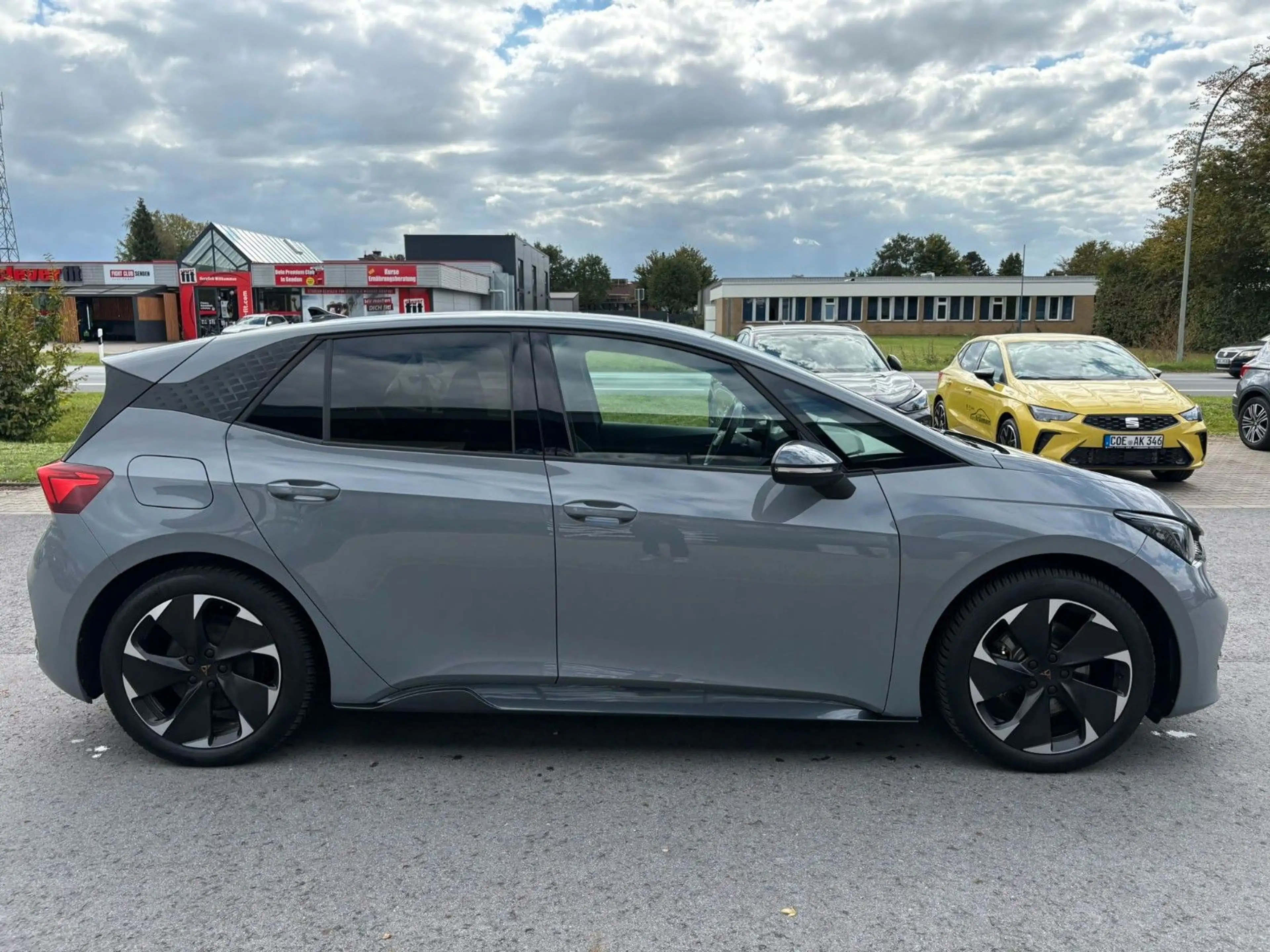 CUPRA Born 150 kW *WinterPaket*GJR*Kamera* — photo 4
