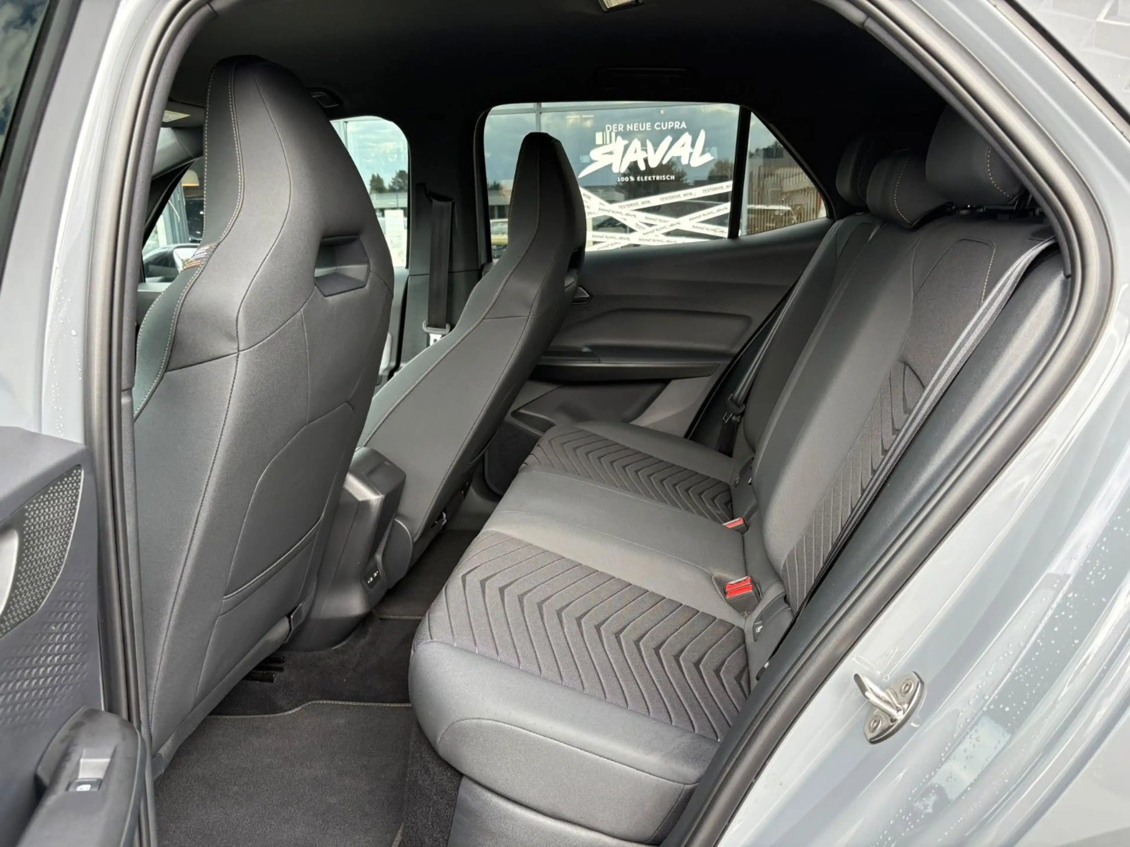 CUPRA Born 150 kW *WinterPaket*GJR*Kamera* — photo 12