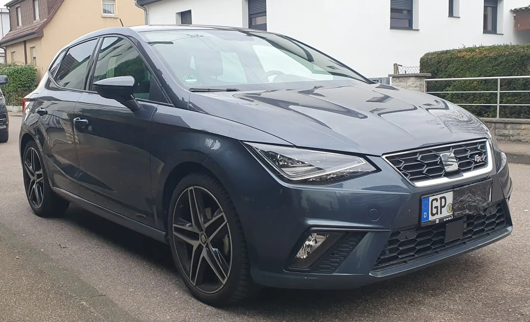 SEAT Ibiza FR Beats Grau - 2