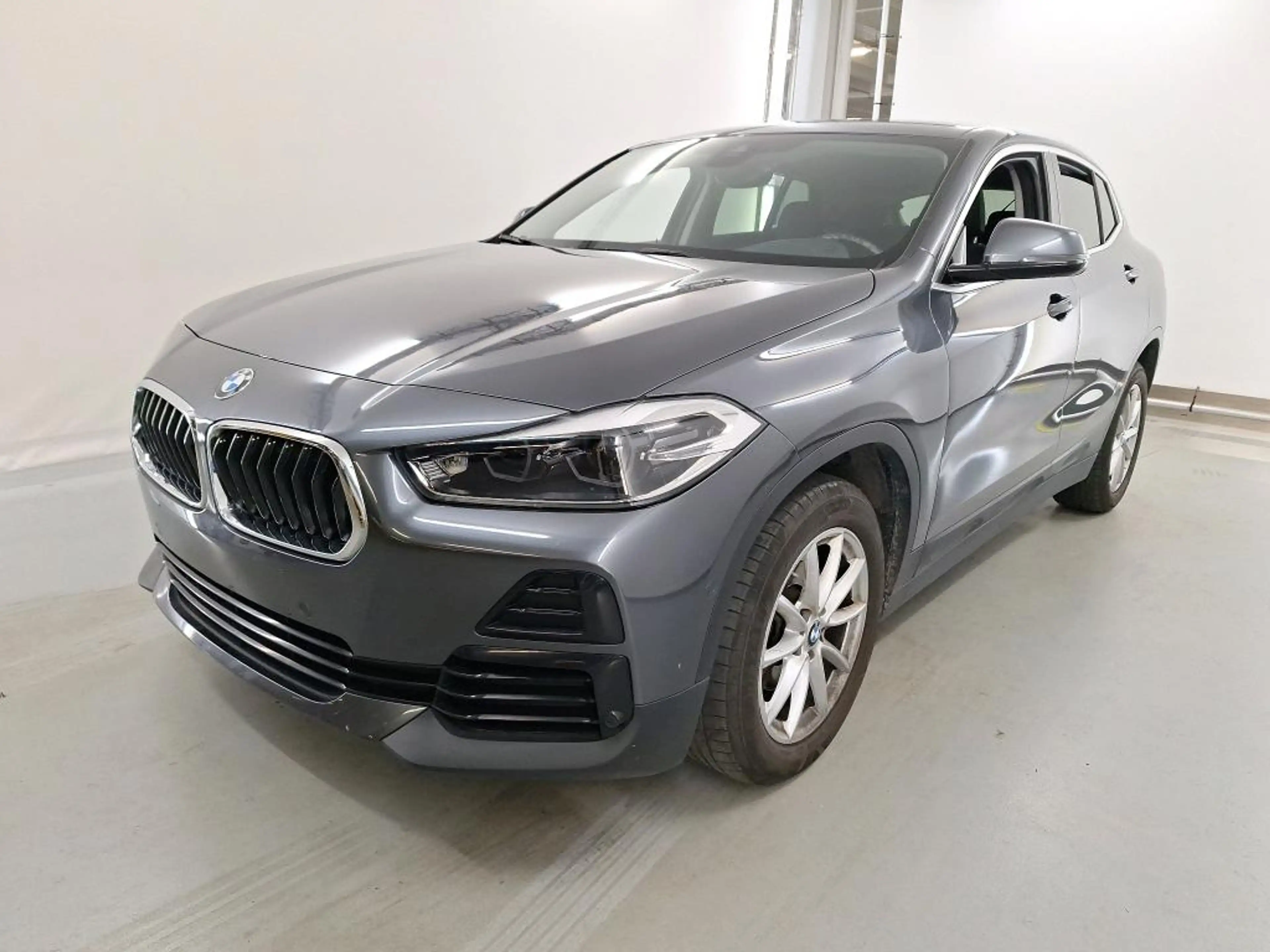 BMW X2 16dA sDrive *CUIR SPORT-FULL LED-NAVI PRO-CAMERA* — photo 2