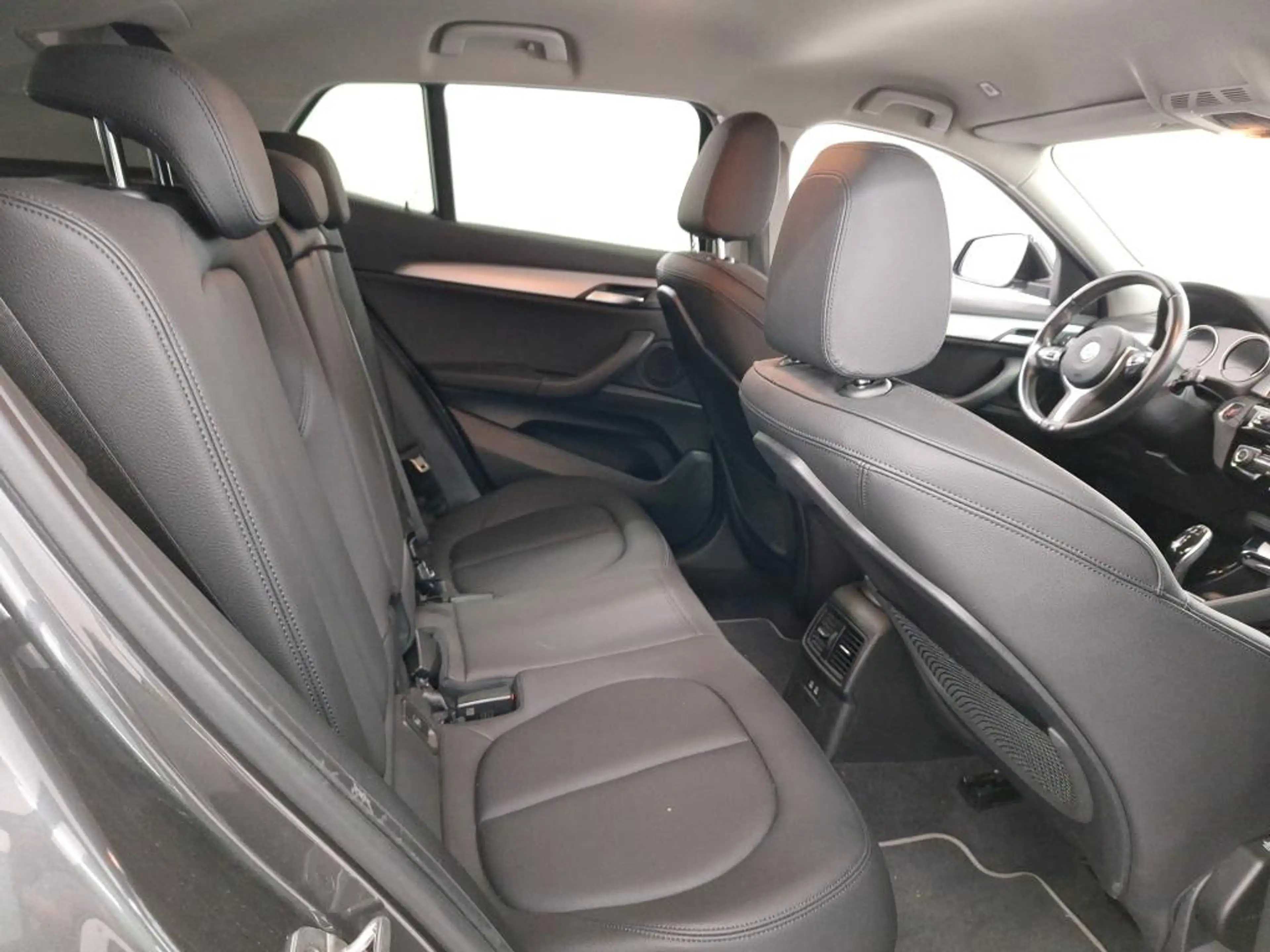 BMW X2 16dA sDrive *CUIR SPORT-FULL LED-NAVI PRO-CAMERA* — photo 7