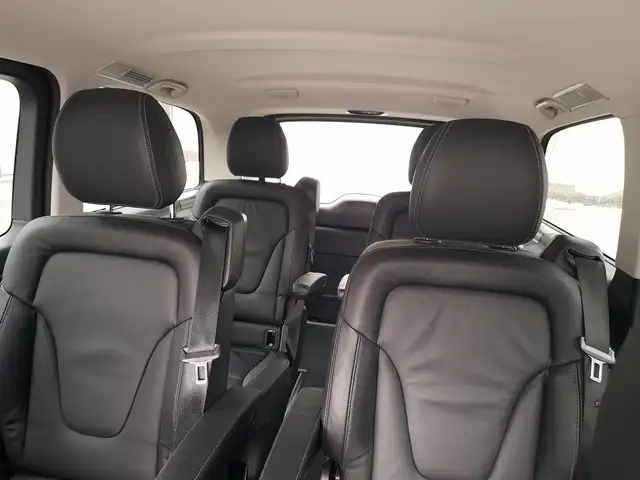 Mercedes-Benz V 220 V 220/250/300 d AVANTGARDE 4MATIC lang (447.813) Ansicht 25