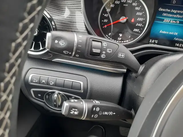 Mercedes-Benz V 220 V 220/250/300 d AVANTGARDE 4MATIC lang (447.813) Ansicht 10