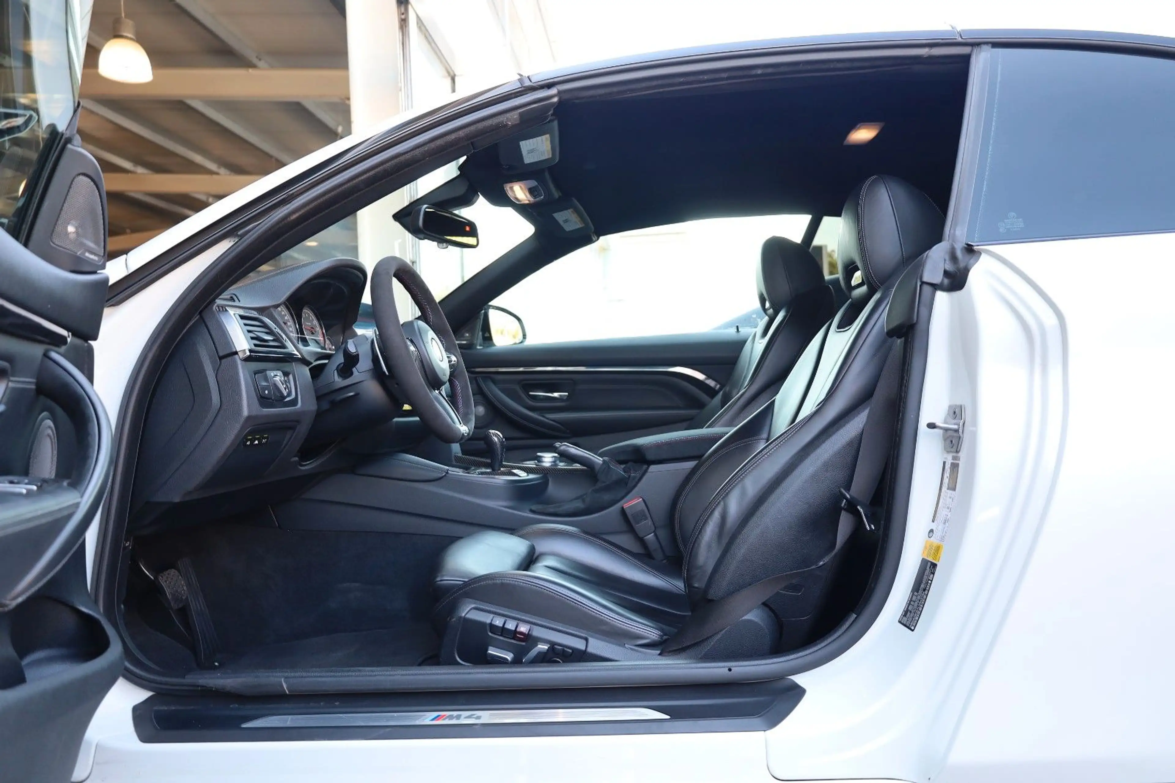 BMW M4 Cabrio/APPLE/TOTW/HK/Airscarf/LED/SHZ/RFK/R20 — photo 8