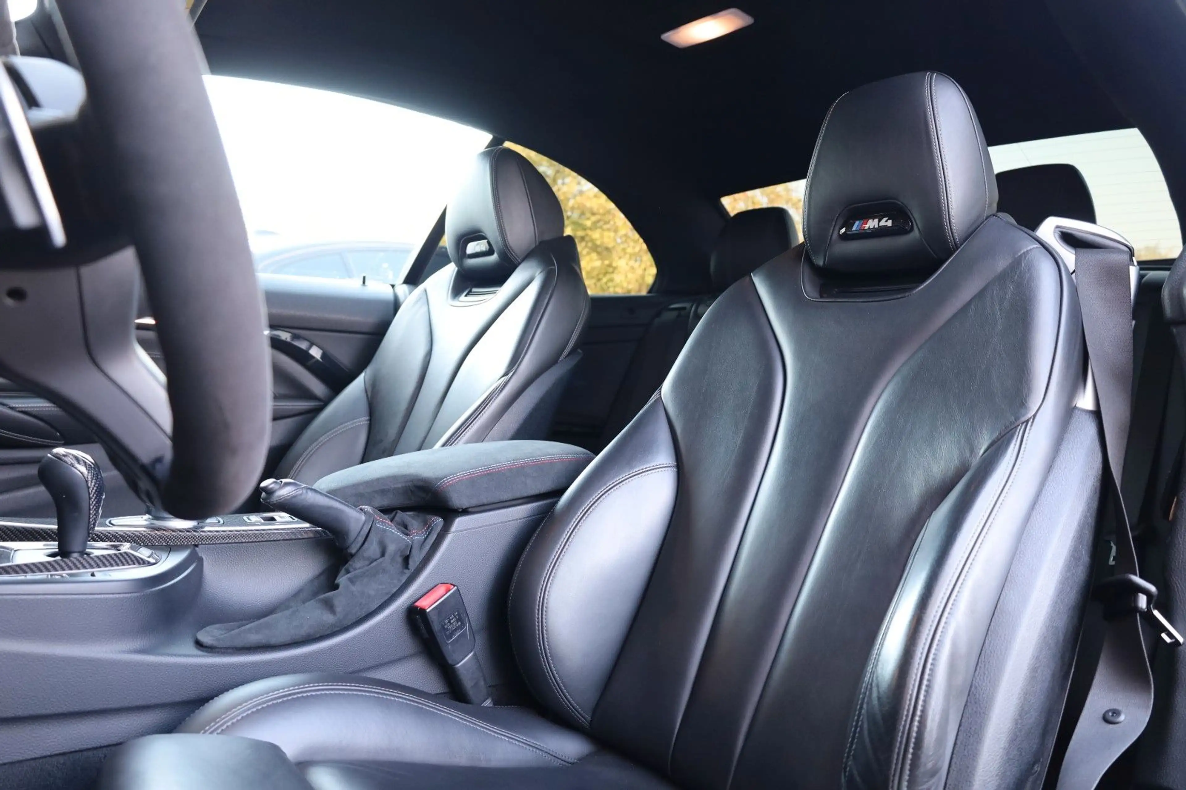 BMW M4 Cabrio/APPLE/TOTW/HK/Airscarf/LED/SHZ/RFK/R20 — photo 9