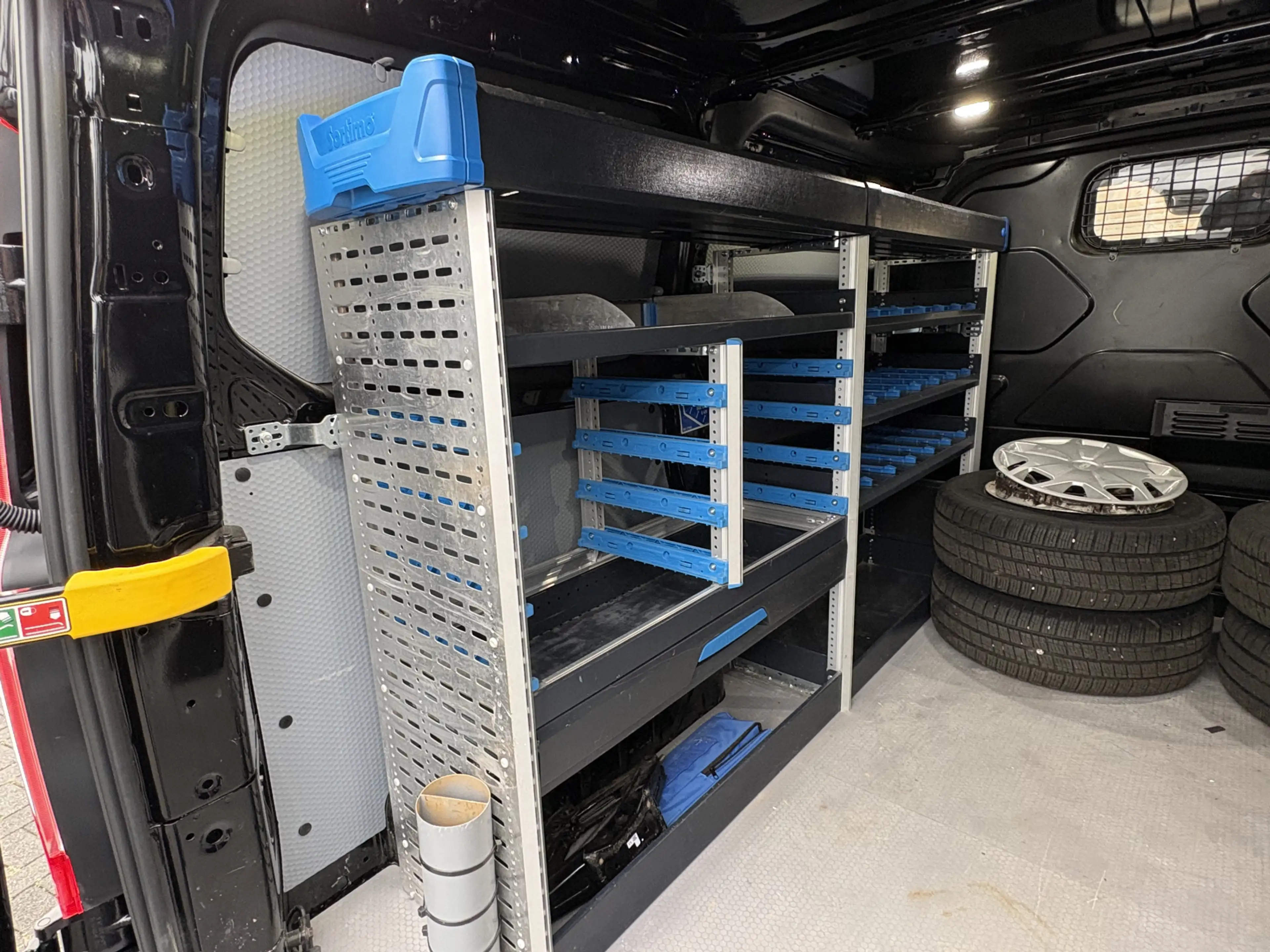 Ford Transit Custom 2.0TDCI 130PK Raptor Edition / Carplay / Trekhaak — photo 28