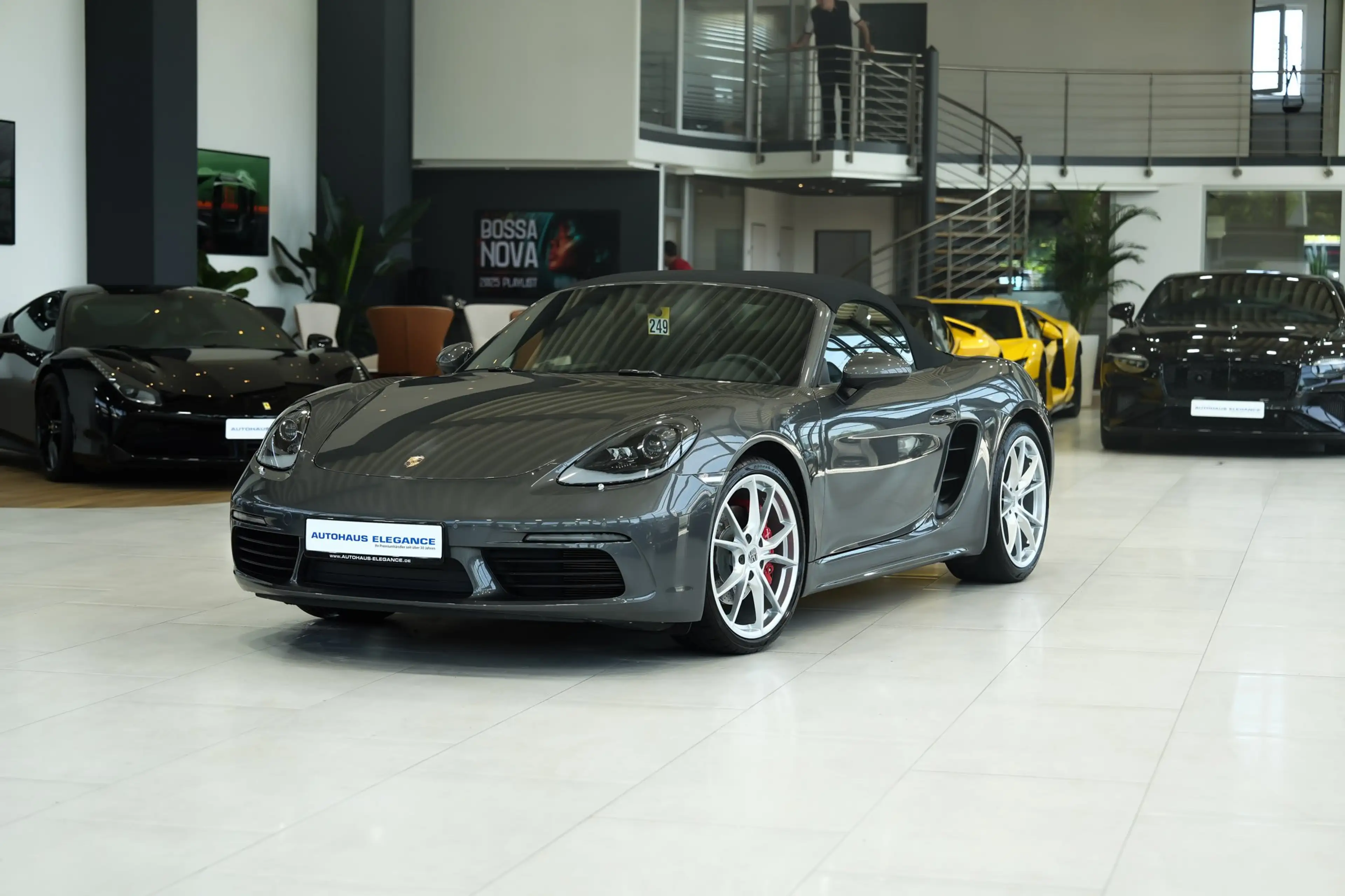 Porsche 718 Boxter S*SPORTSITZE*LEDER*HIFI*PDK*LM"20* — photo 7