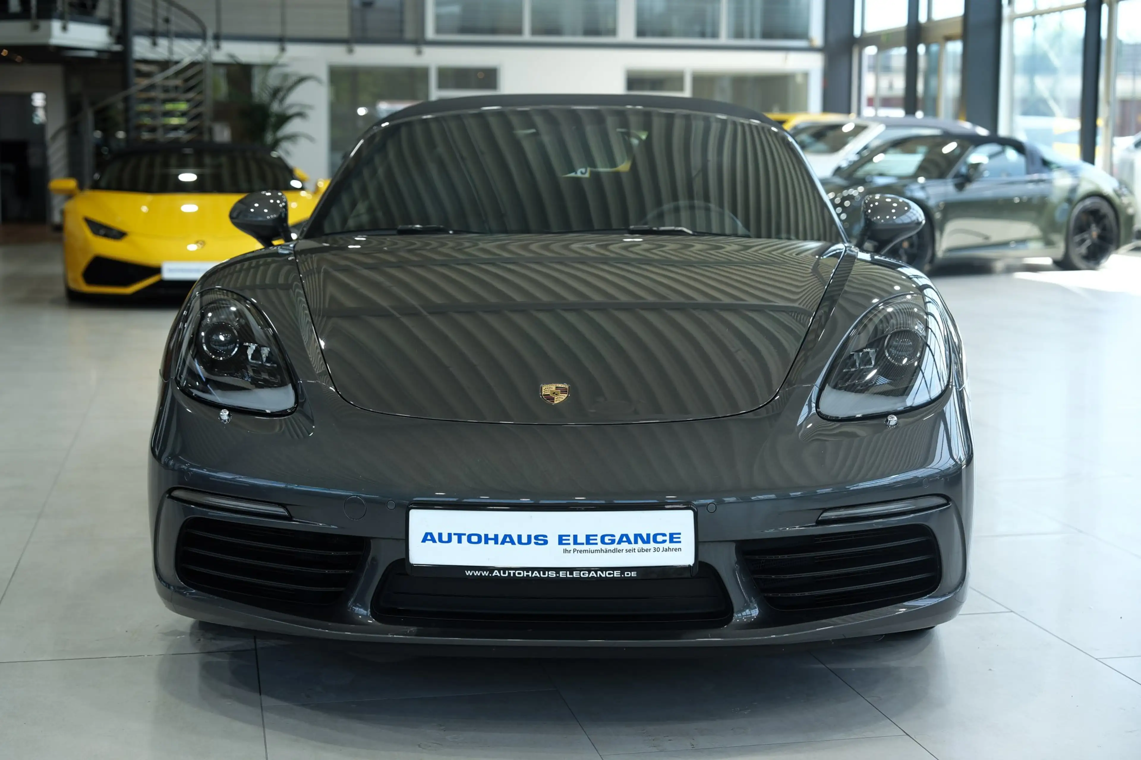 Porsche 718 Boxter S*SPORTSITZE*LEDER*HIFI*PDK*LM"20* — photo 6