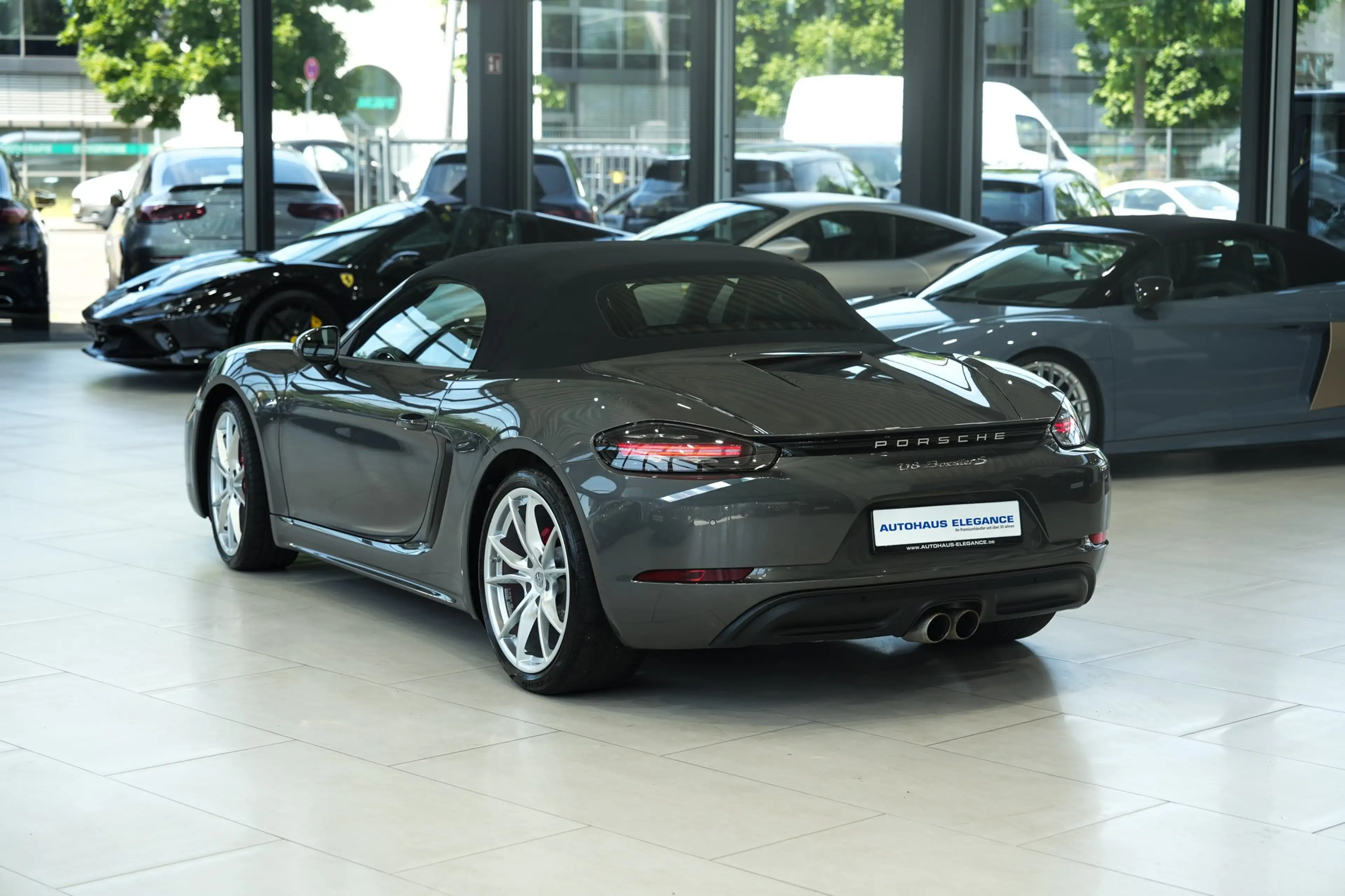 Porsche 718 Boxter S*SPORTSITZE*LEDER*HIFI*PDK*LM"20* — photo 8
