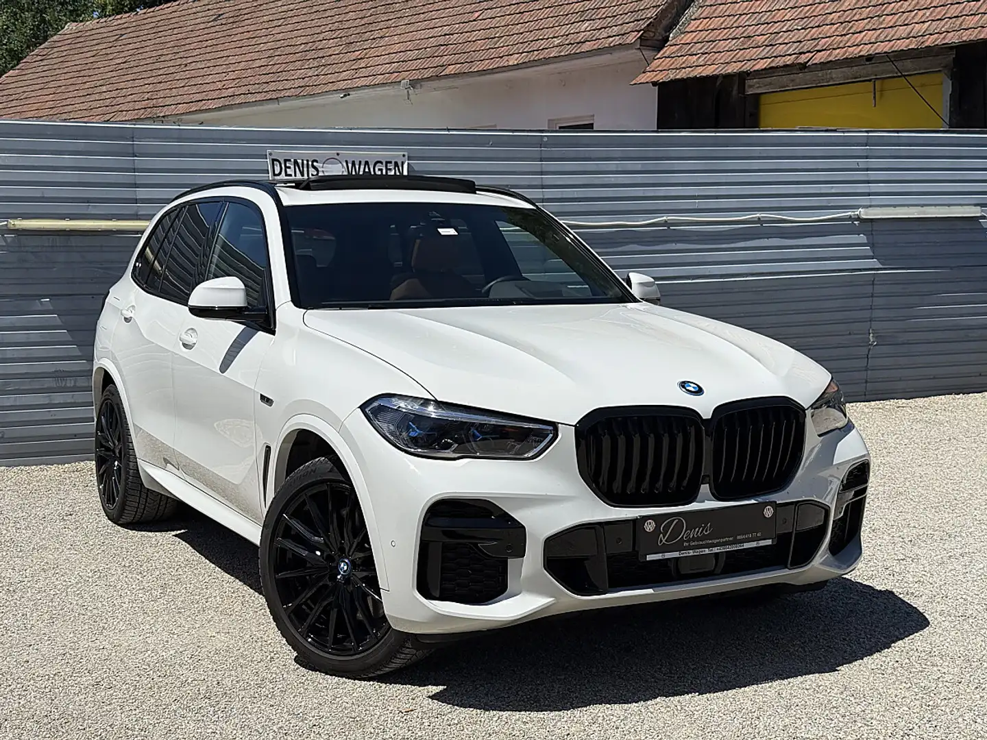 BMW X5 xDrive45e PHEV Aut. M Sportpaket Weiß - 2