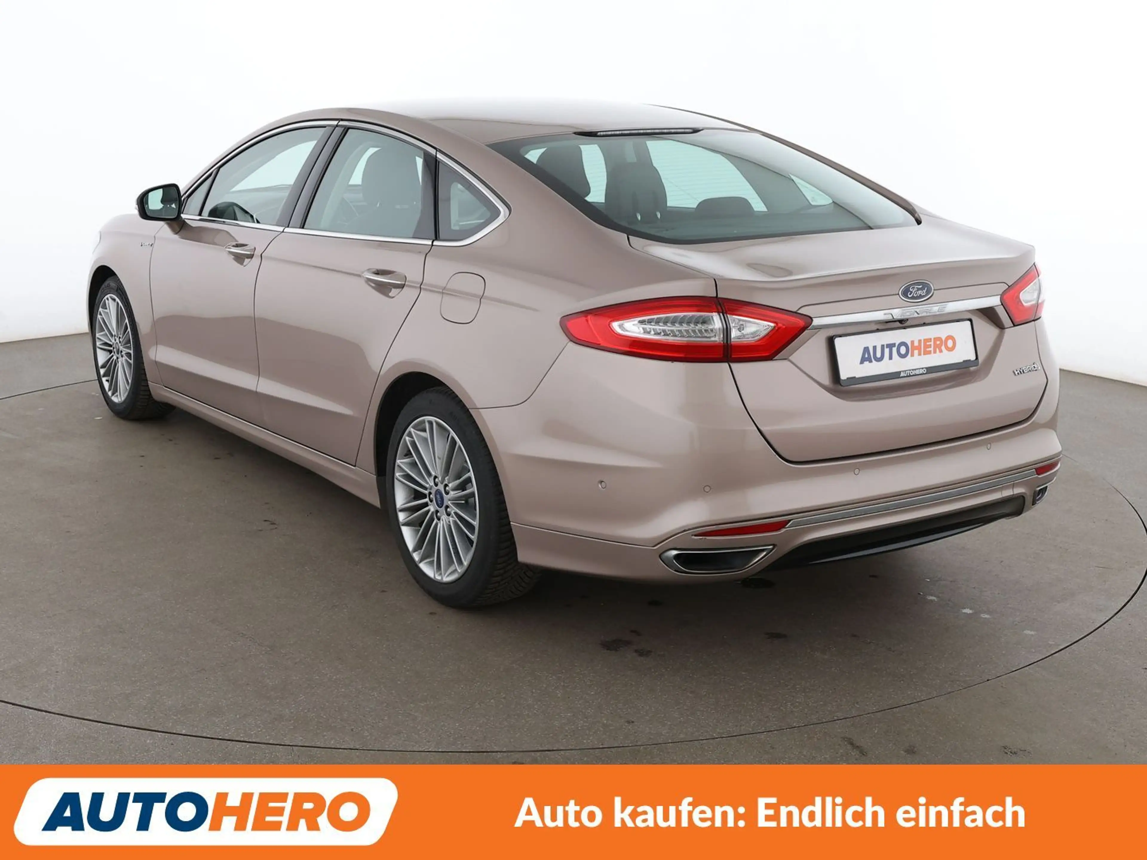 Ford Mondeo 2.0 Hybrid Vignale Aut*LED*TEMPO*CAM*PDC*SHZ* — photo 4