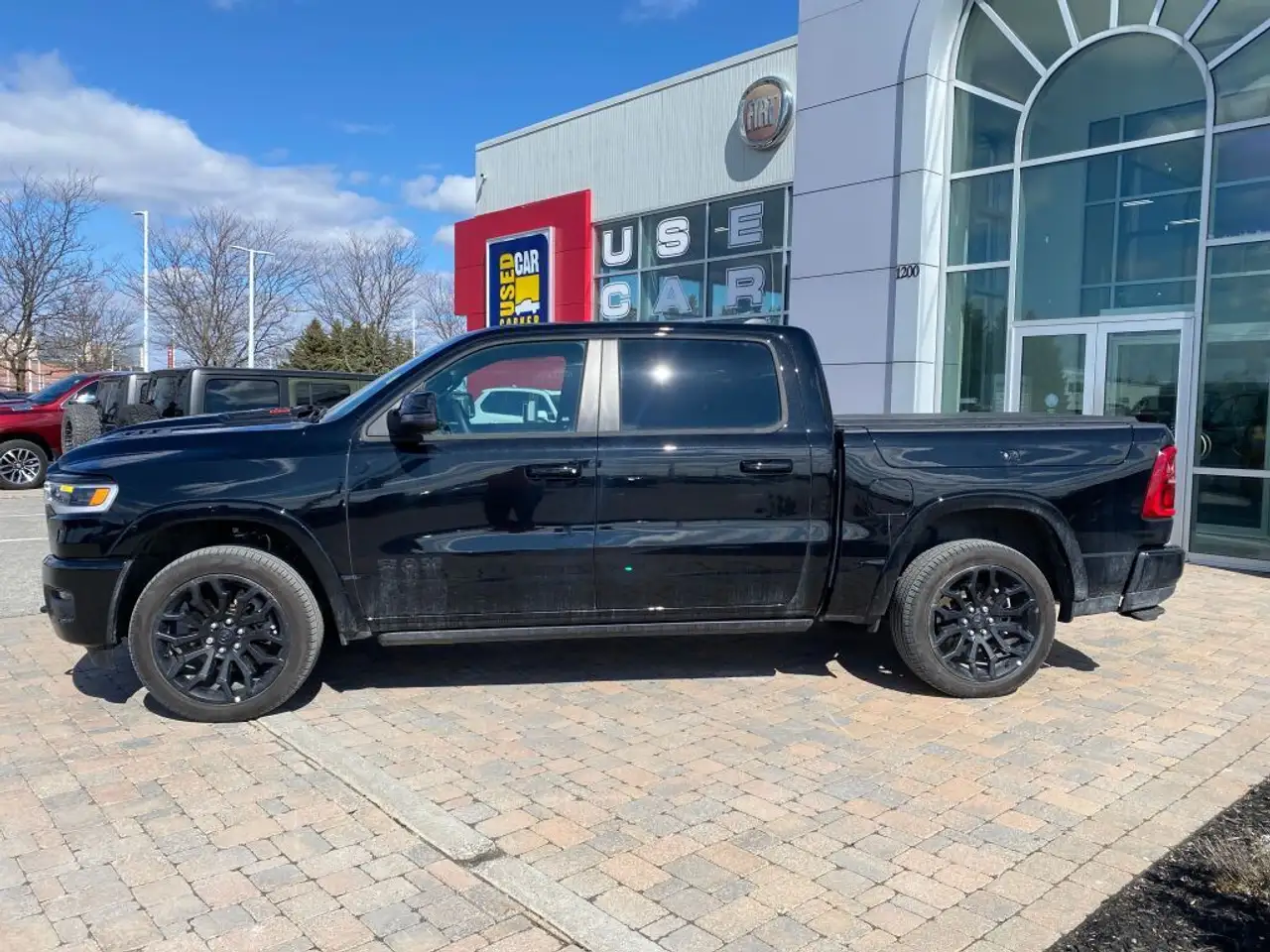 RAM 1500 снимка RAM 1500