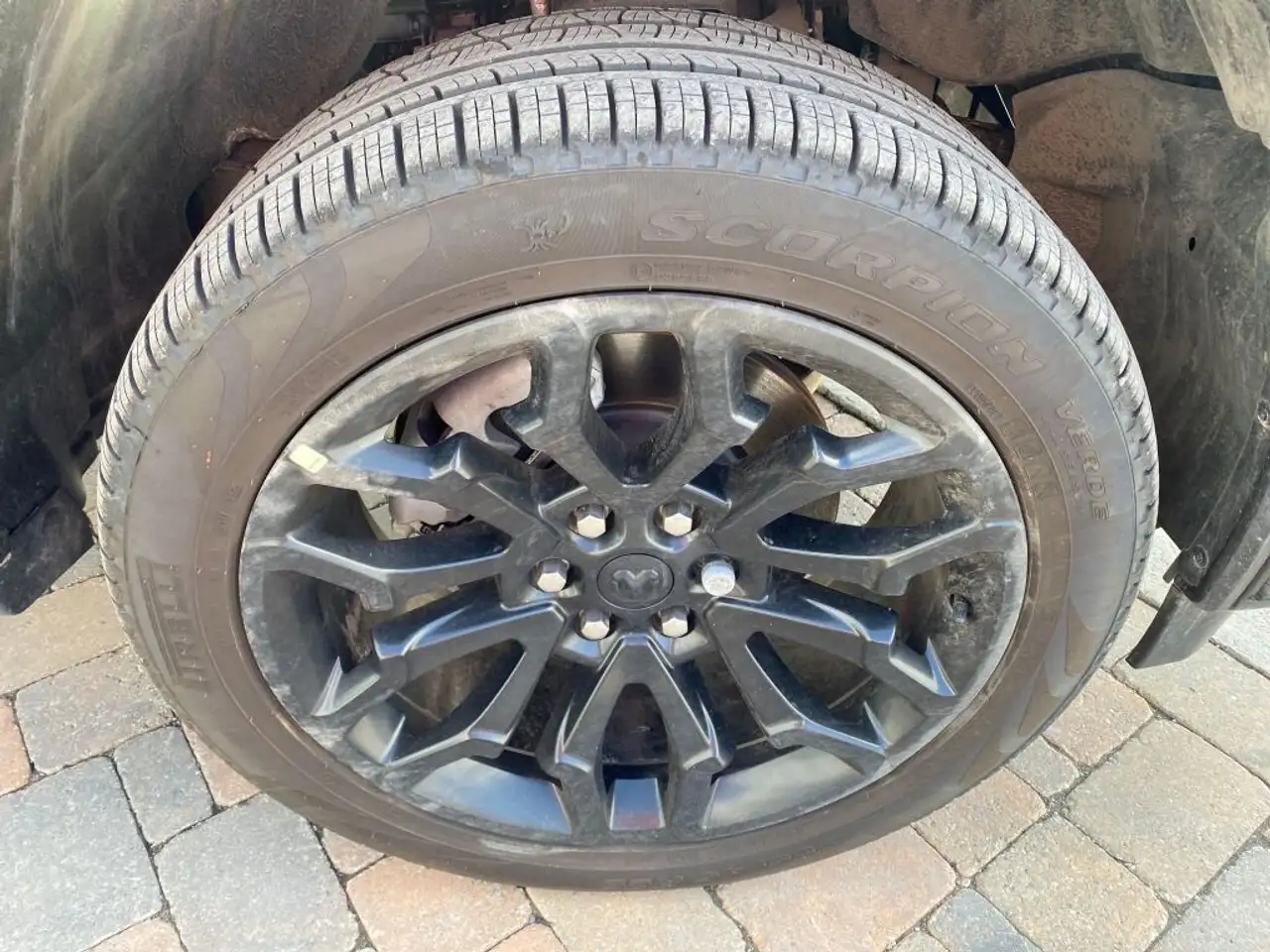RAM 1500 снимка RAM 1500
