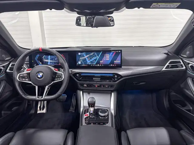 BMW M4 view 16