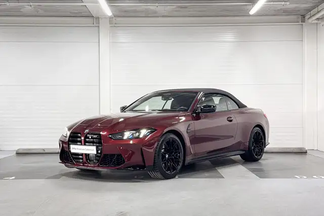 BMW M4 view 2