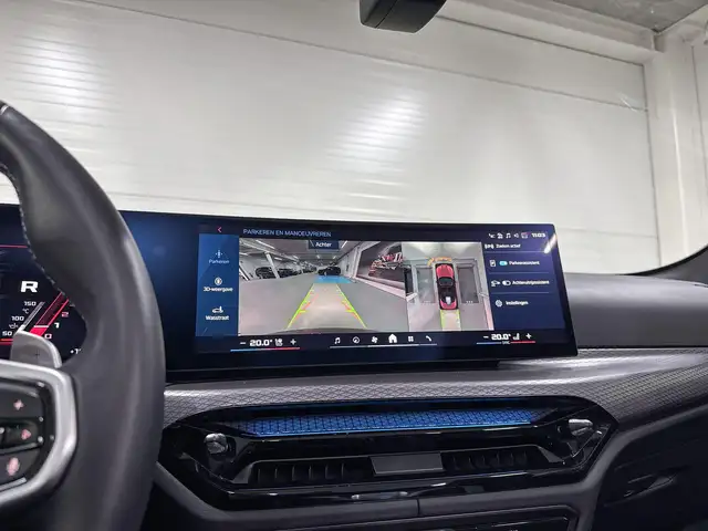 BMW M4 view 19