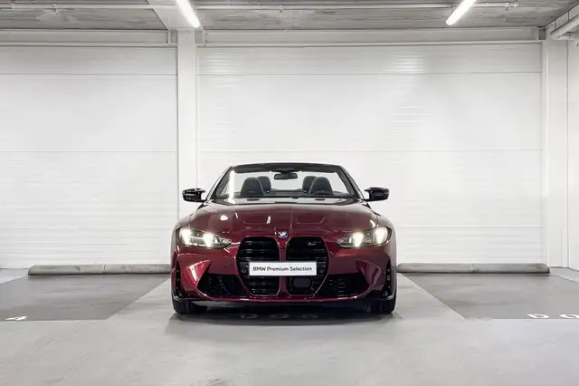BMW M4 view 8