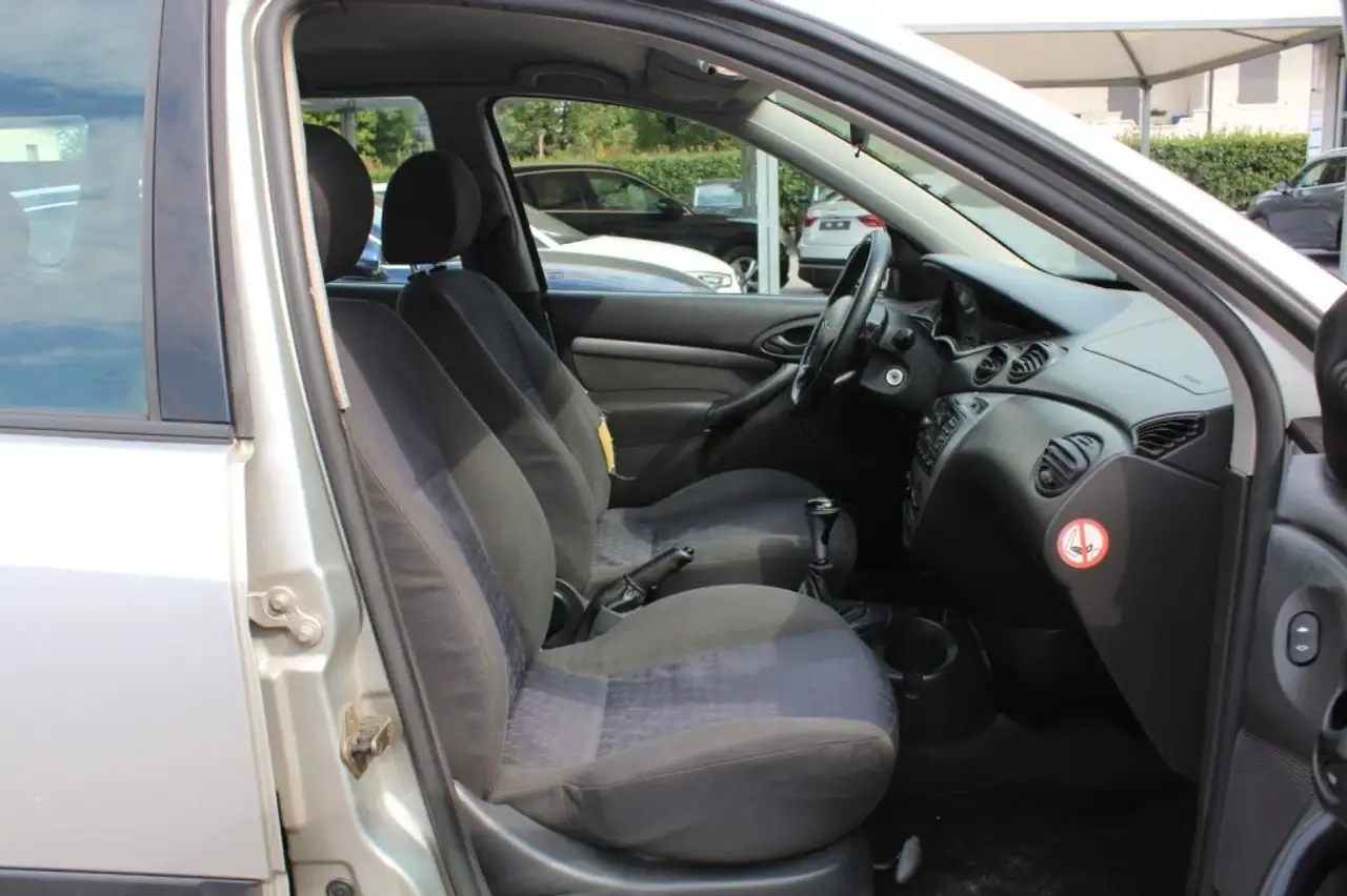 Ford Focus 1.6i 16V cat SW Ghia NEOPATENTATI - NO BOLLO, foto 6