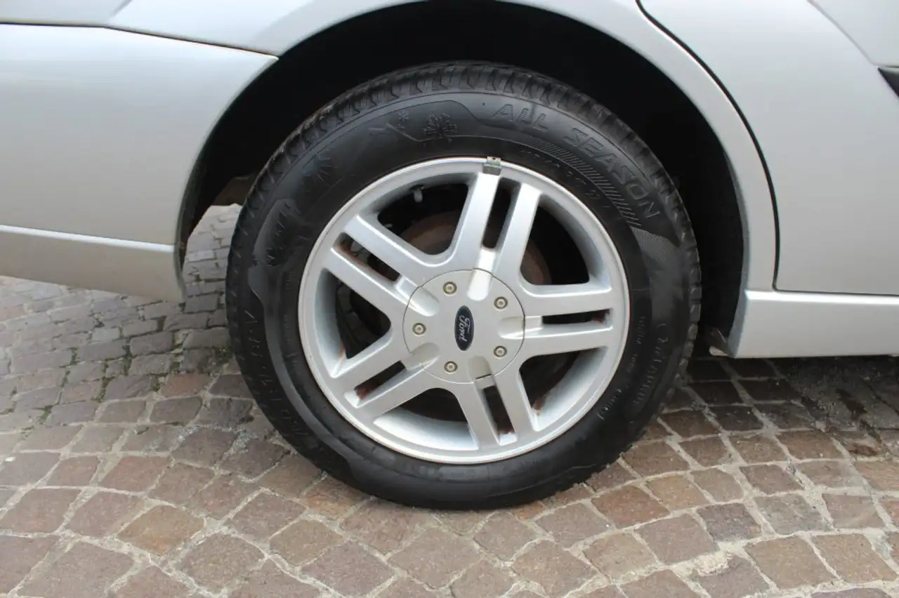 Ford Focus 1.6i 16V cat SW Ghia NEOPATENTATI - NO BOLLO, foto 11