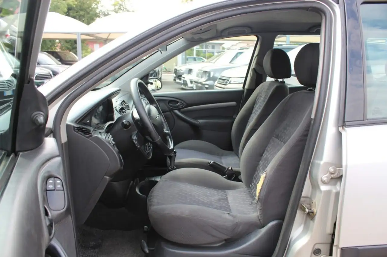 Ford Focus 1.6i 16V cat SW Ghia NEOPATENTATI - NO BOLLO, foto 4