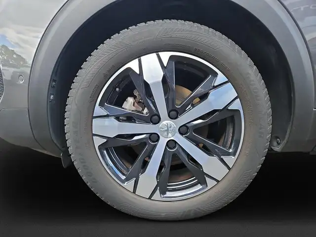 Peugeot 3008 view 10