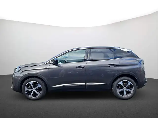 Peugeot 3008 view 5