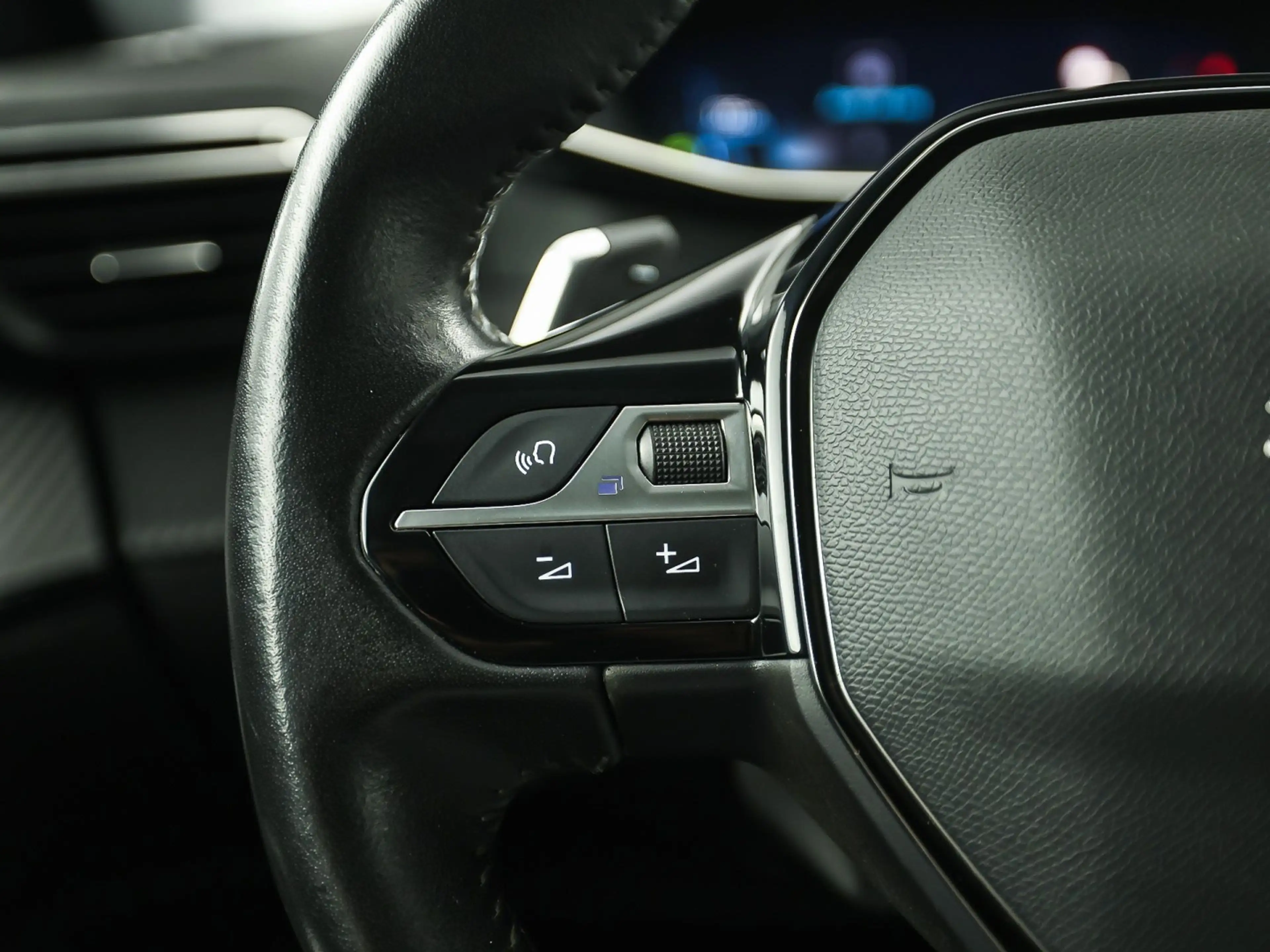 Peugeot 2008 1.2 PureTech Allure Pack Automaat (VIRTUAL COCKPIT — photo 19