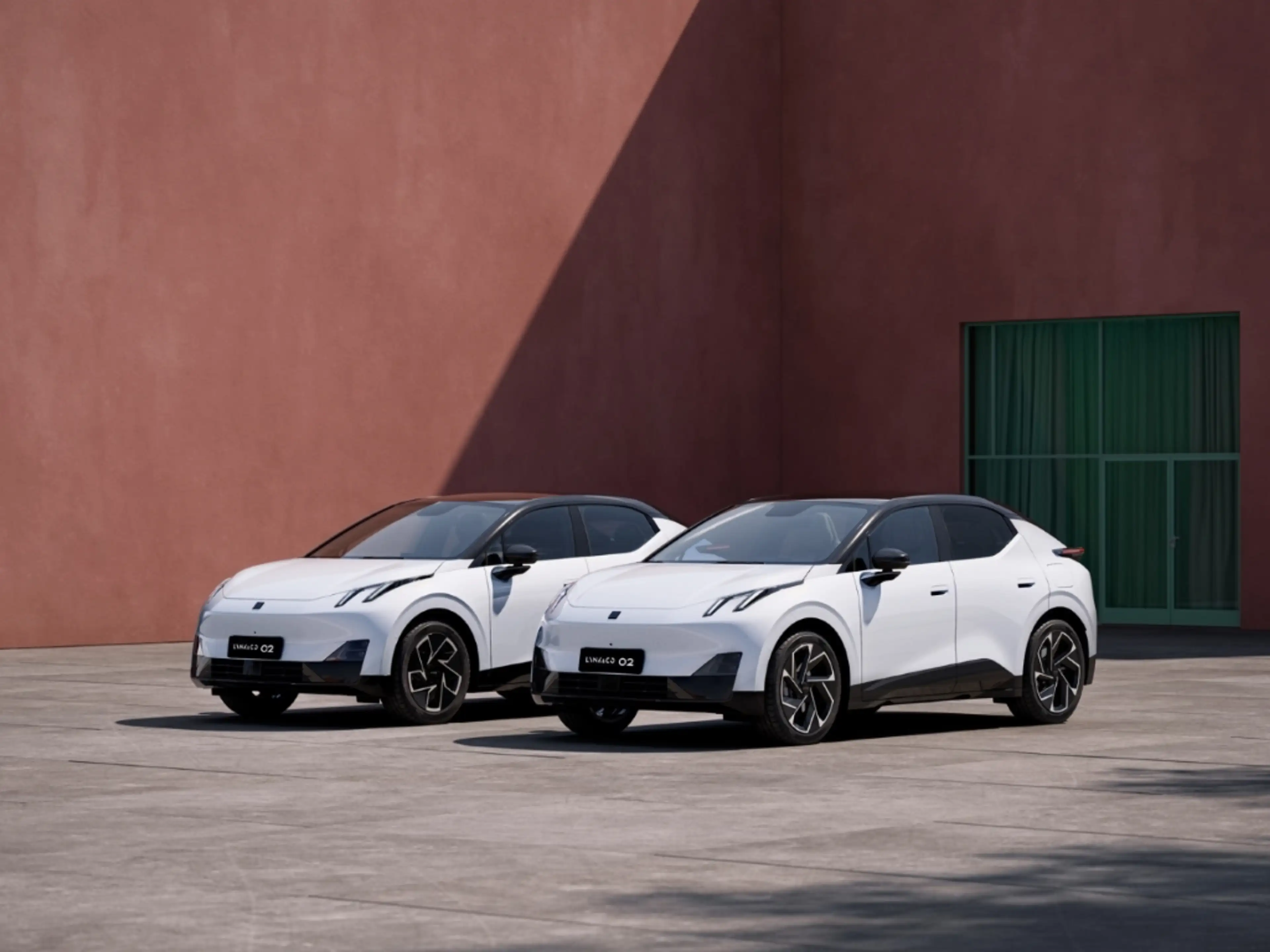 Lynk & Co 02 Core/ 4 Jahre Garantie / 445KM Reichweite / Leasin — photo 5