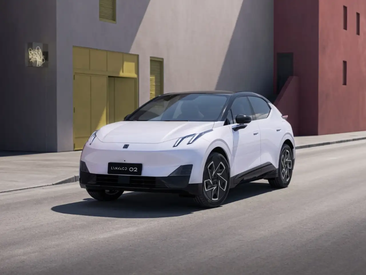 Lynk & Co 02
