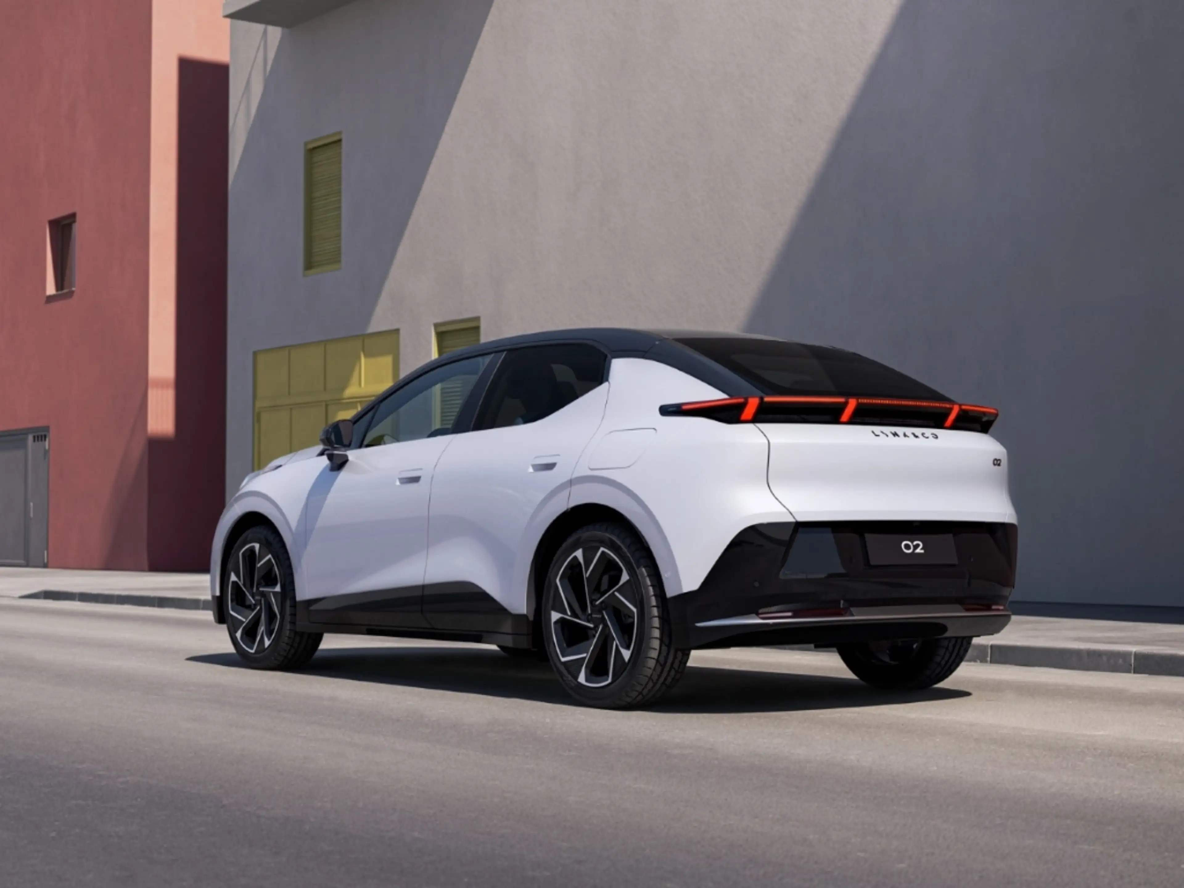 Lynk & Co 02 Core/ 4 Jahre Garantie / 445KM Reichweite / Leasin — photo 8