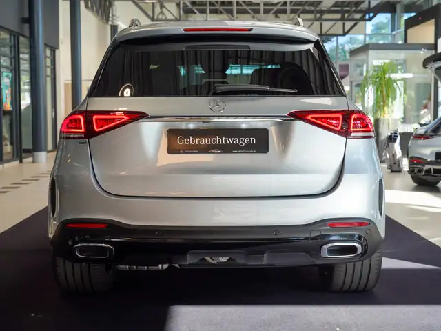Mercedes-Benz Gle view 4