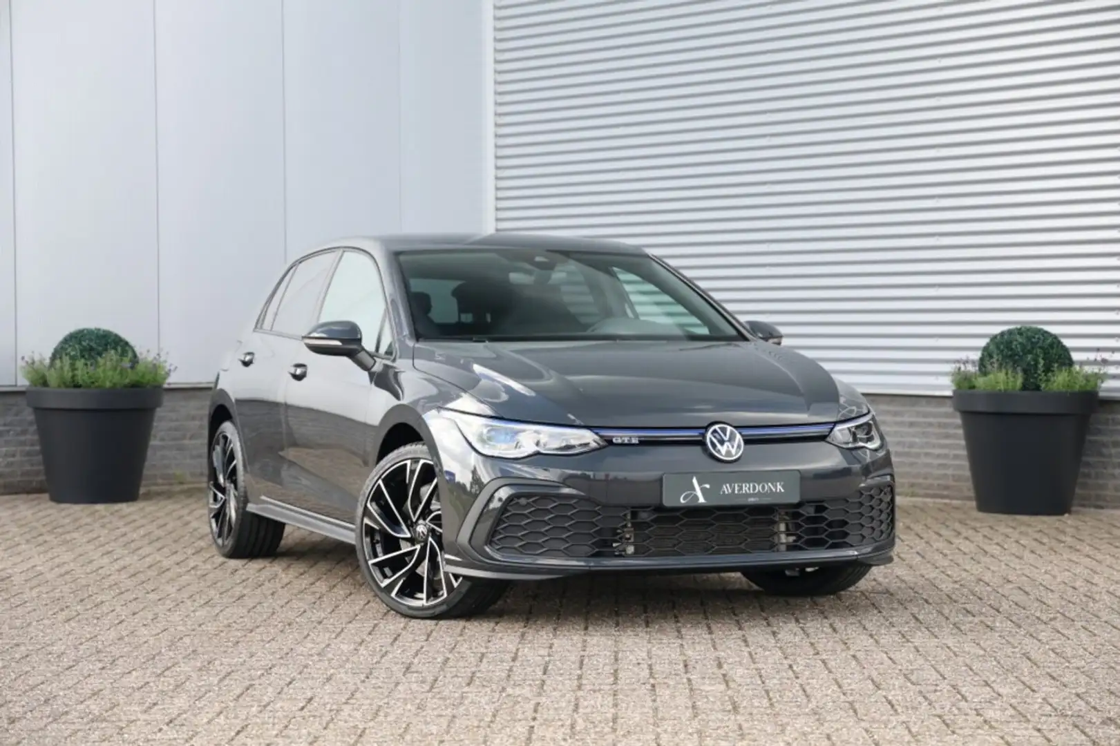Volkswagen Golf GTE 1.4 eHybrid 245Pk Stuurvw|Standkach|Keyless|IQ Lig Gris - 1