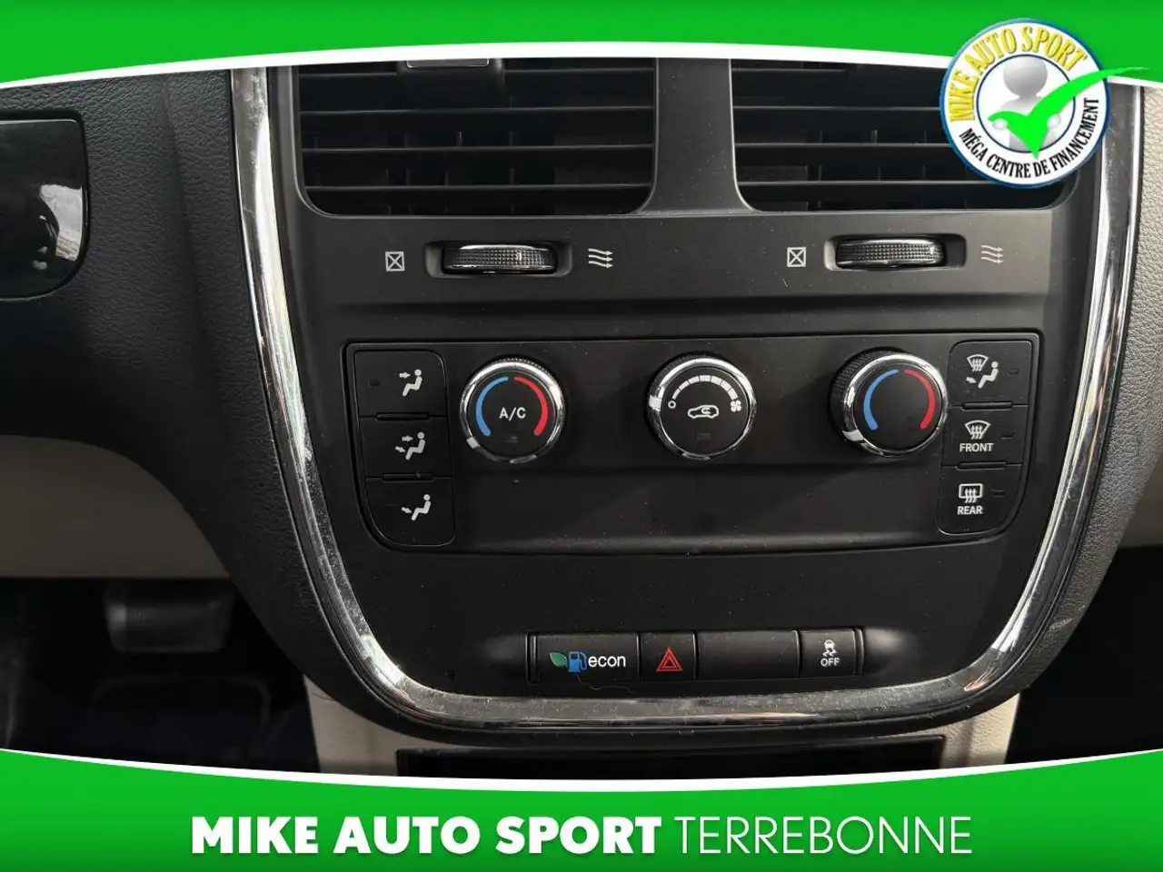 Dodge Grand Caravan fotografie Dodge Grand Caravan