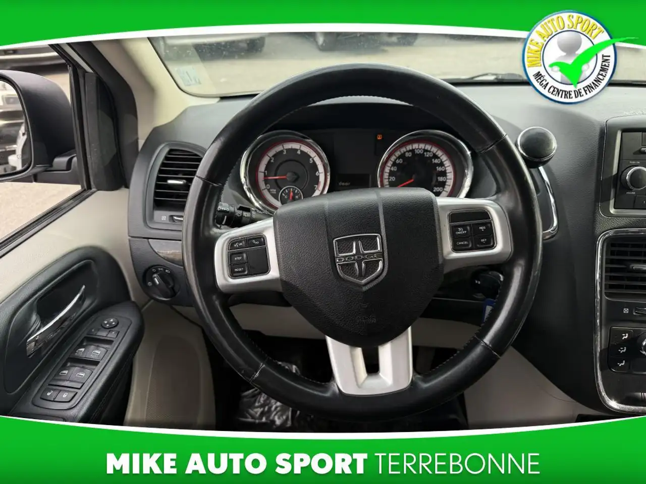 Dodge Grand Caravan fotografie Dodge Grand Caravan