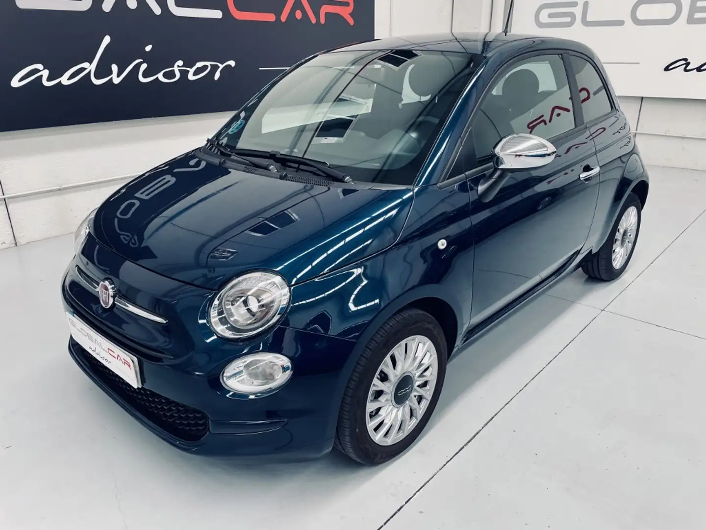 Fiat 500 1.0 Hybrid Dolcevita 52kW Blauw - 1