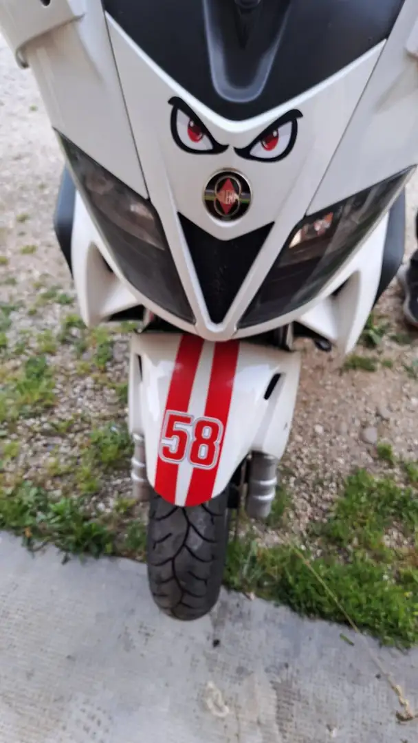 Gilera Nexus 500 500 ie Beyaz - 1