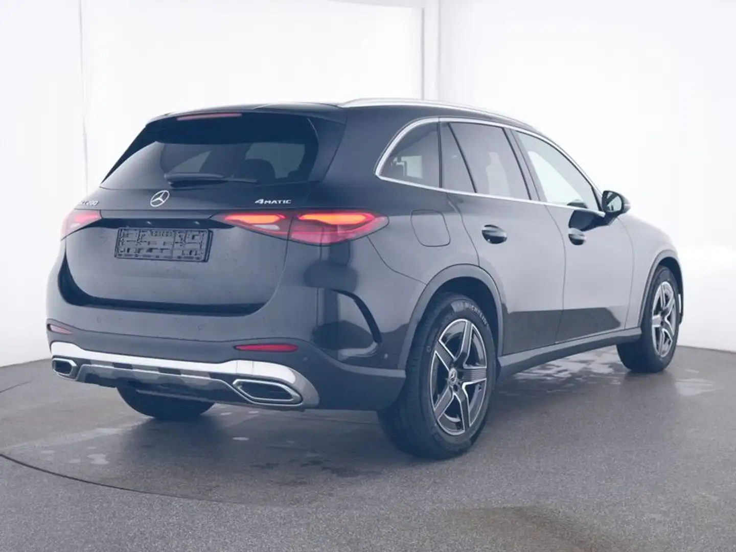 Mercedes-Benz GLC 200 4MATIC Pano SpurW W-Paket S-Sitz PDC Schwarz - 2