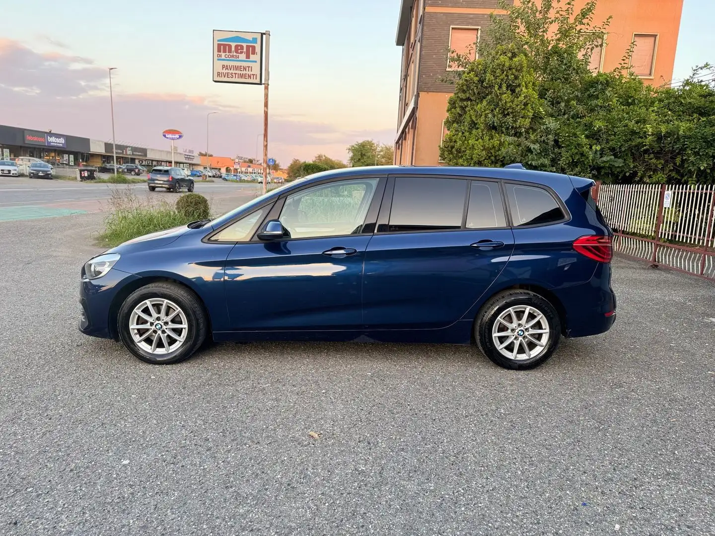 BMW 216 Business 216 d Blau - 2