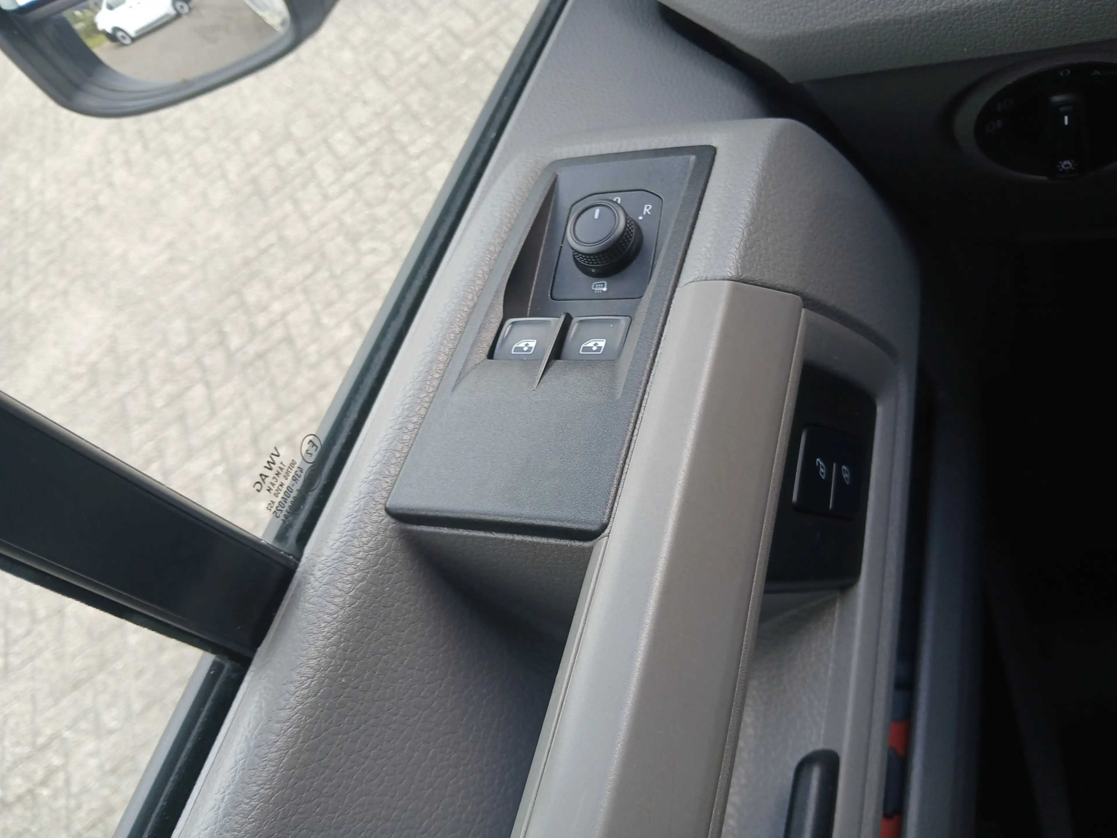 Volkswagen Crafter 35 2.0 TDI L3 EL ComfEURO VI RWD 140 pk handbak la — photo 7