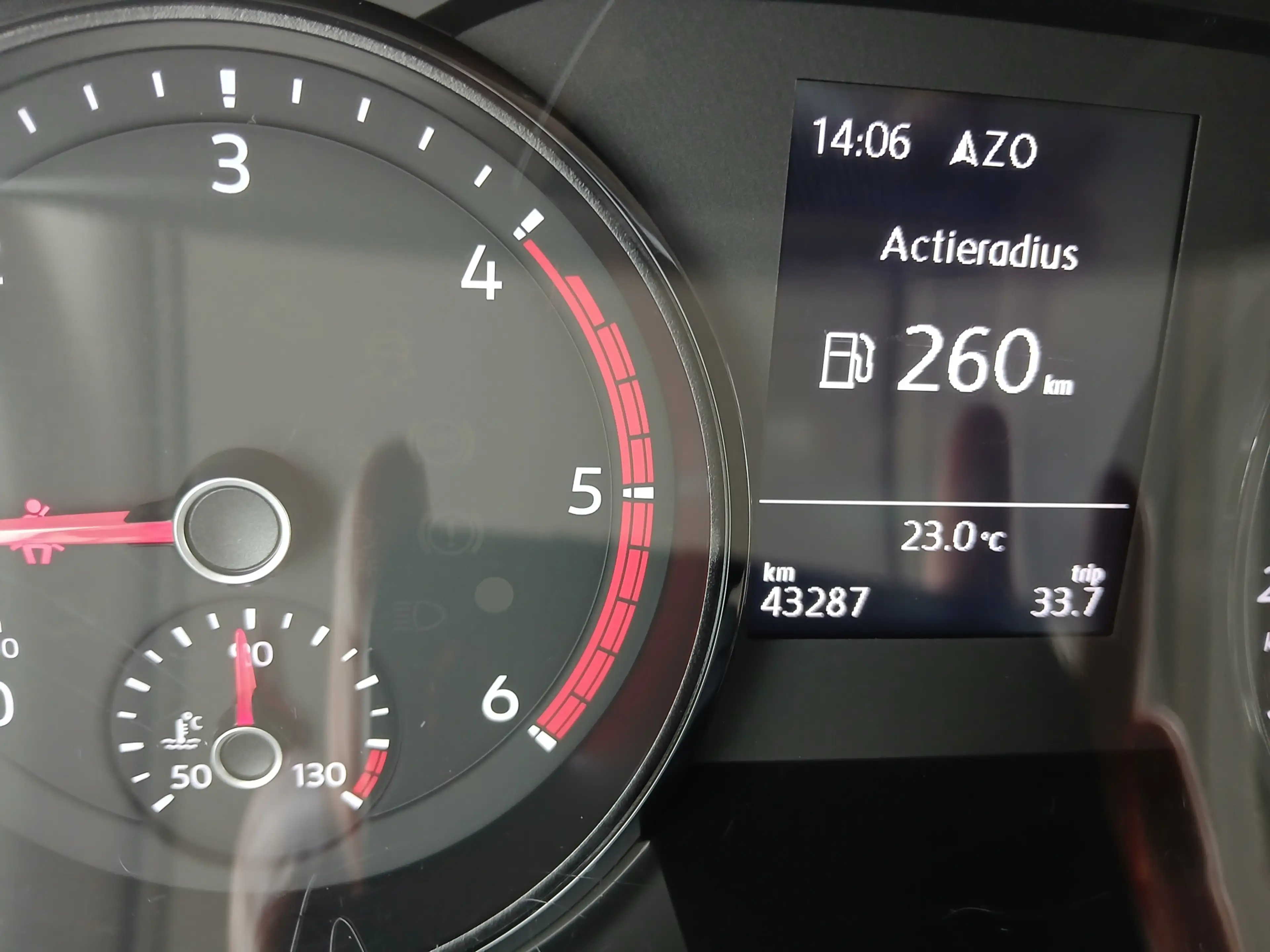 Volkswagen Crafter 35 2.0 TDI L3 EL ComfEURO VI RWD 140 pk handbak la — photo 5