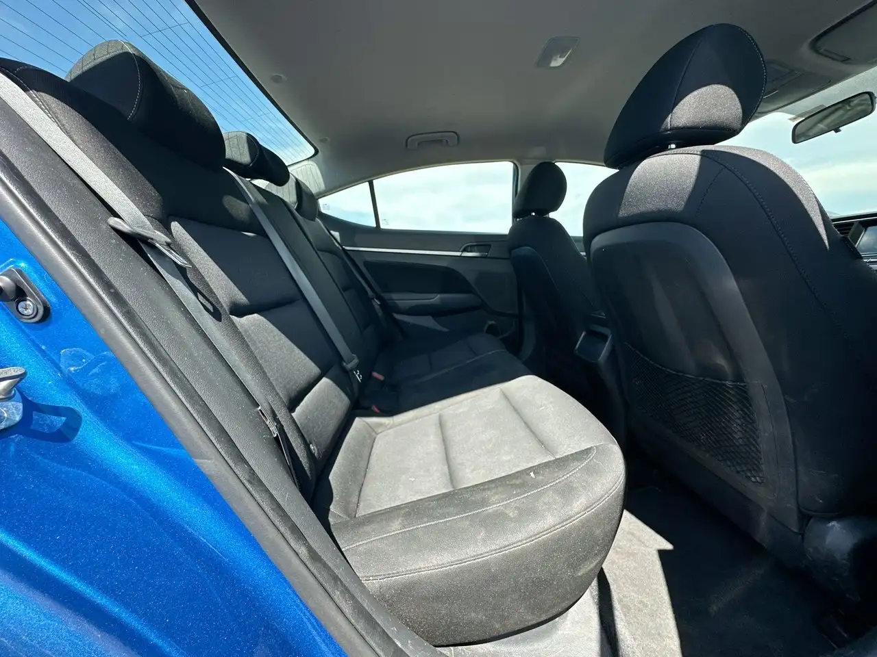 Hyundai ELANTRA снимка Hyundai ELANTRA