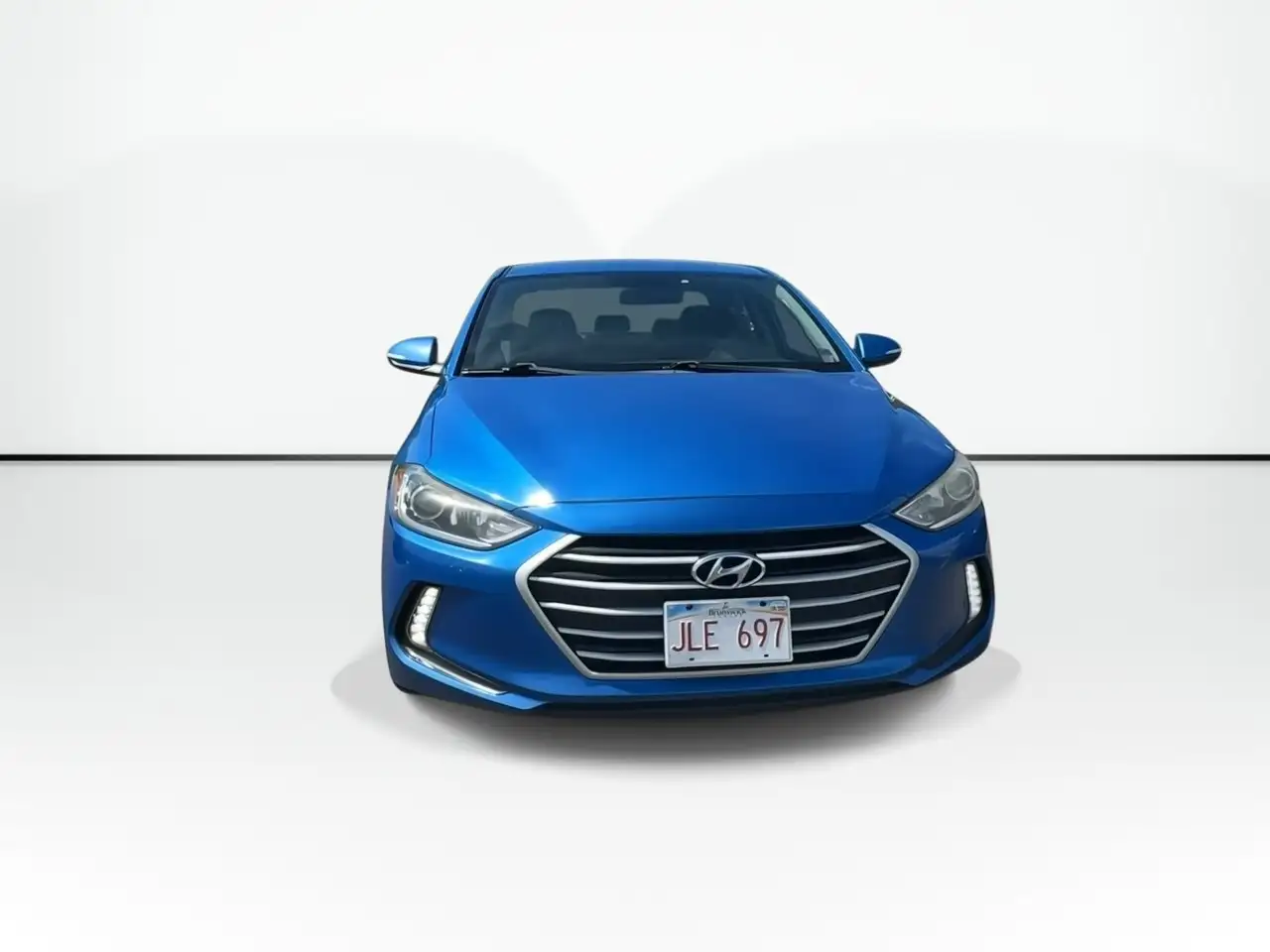 Hyundai ELANTRA снимка Hyundai ELANTRA