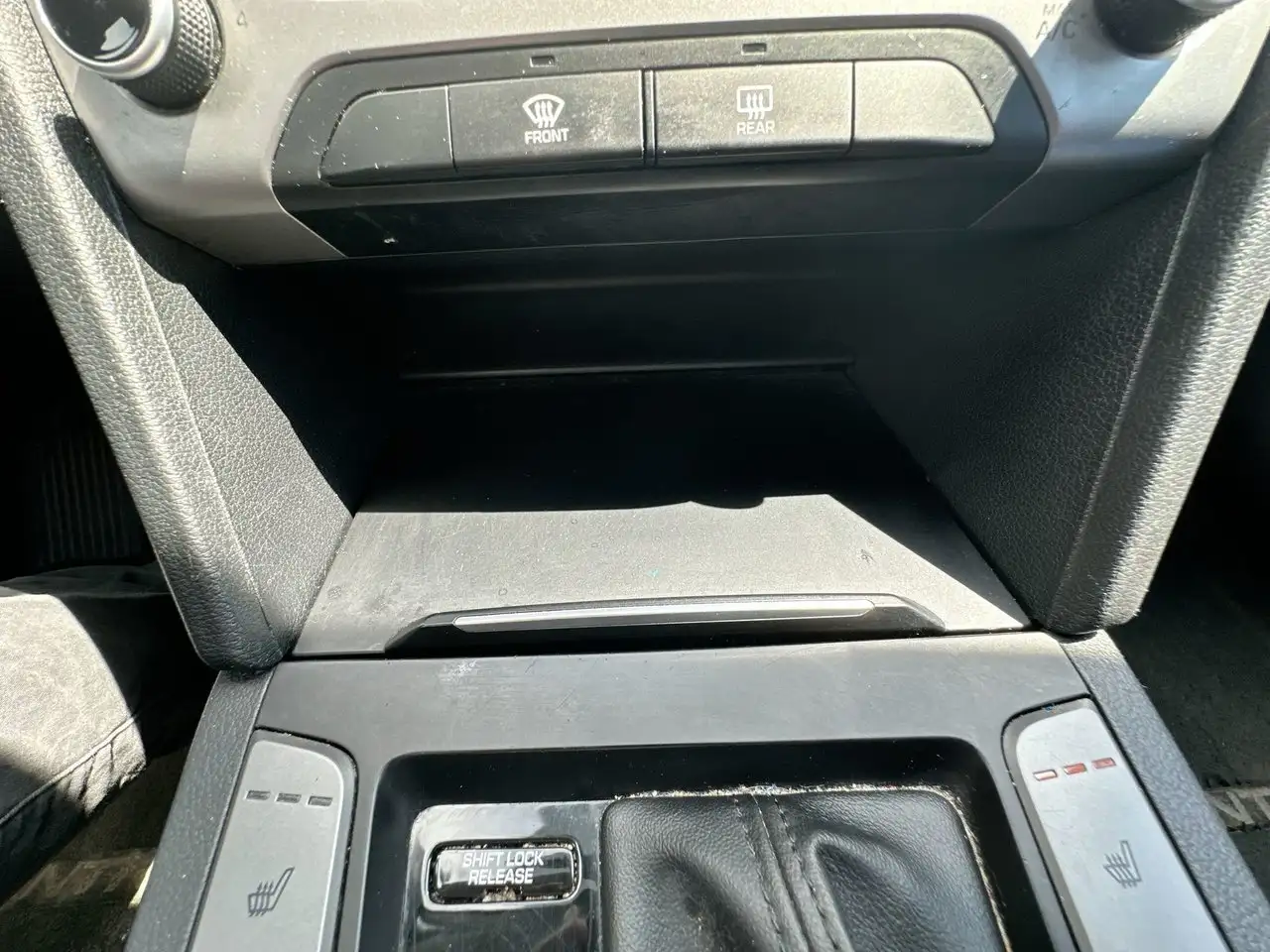 Hyundai ELANTRA снимка Hyundai ELANTRA
