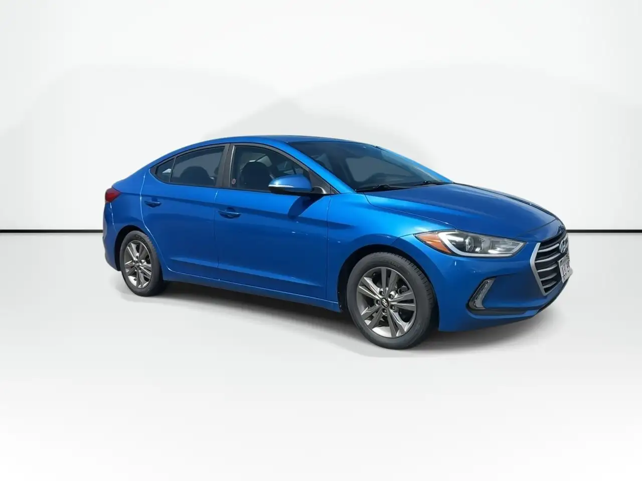 Hyundai ELANTRA снимка Hyundai ELANTRA