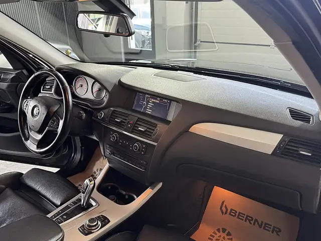 BMW X3 view 10
