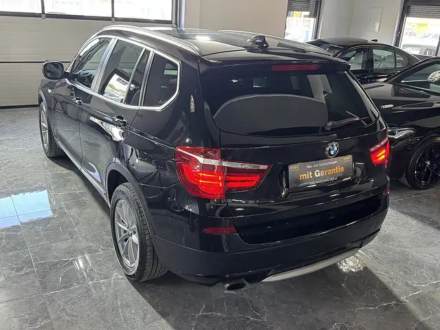 BMW X3 view 6