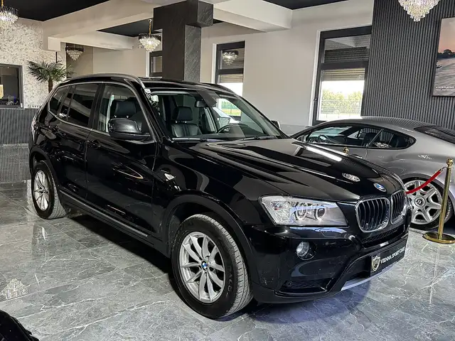 BMW X3 view 4